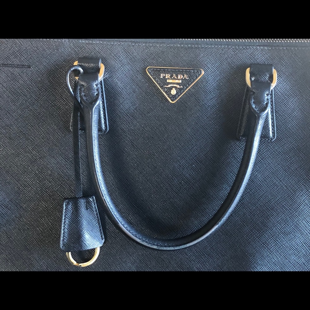 Large saffiano genuine leather Prada bag